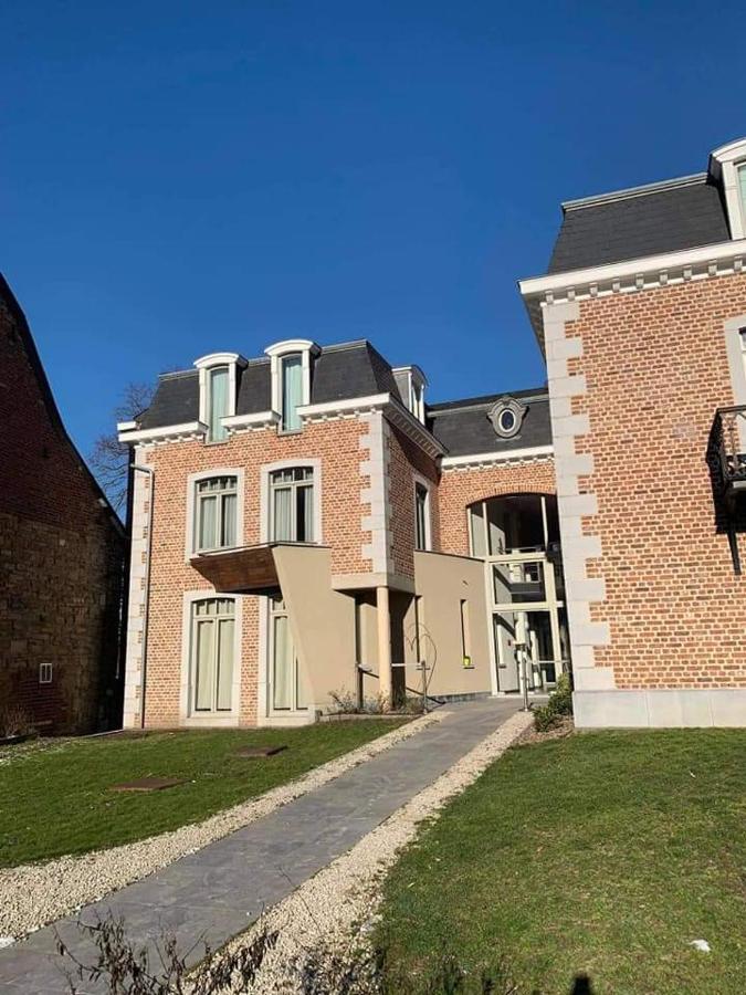 La Chambre Du Chateau De Bernalmont Liege Luaran gambar